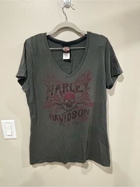 Harley-Davidson Black V-Neck Tee with Faded Red Skull Graphic